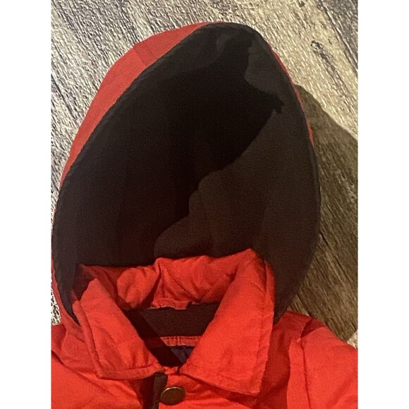 London Fog Red Hooded Quilted coat size 12 months snap buttons - Picture 4 of 9